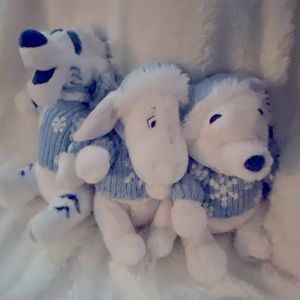 Mint condition Winter Disney Store Collection Winnie the Pooh & friends!